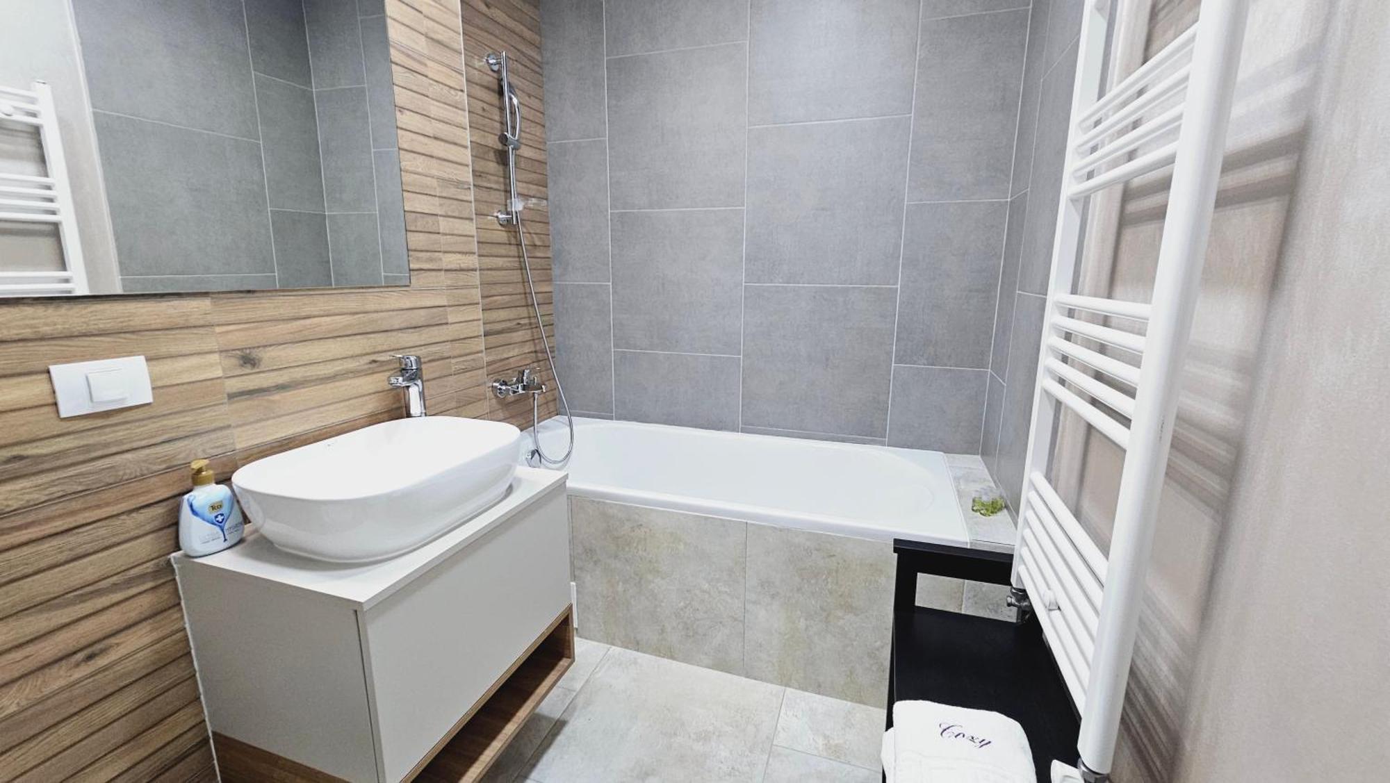 Cozy Apartments - Panoramic Suites Near Coresi Mall #브라쇼브 외부 사진